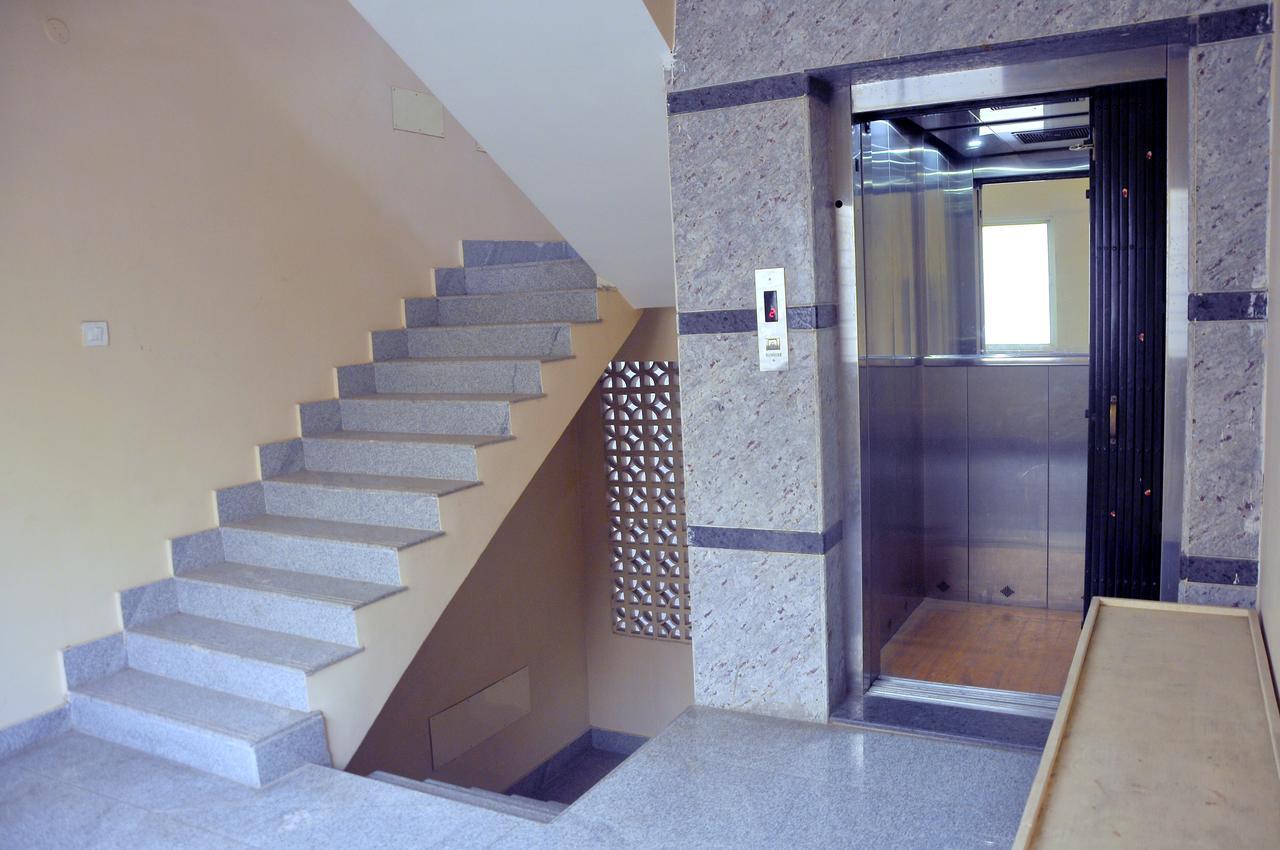 Ksr Grands Hotel Tirupati Exterior photo