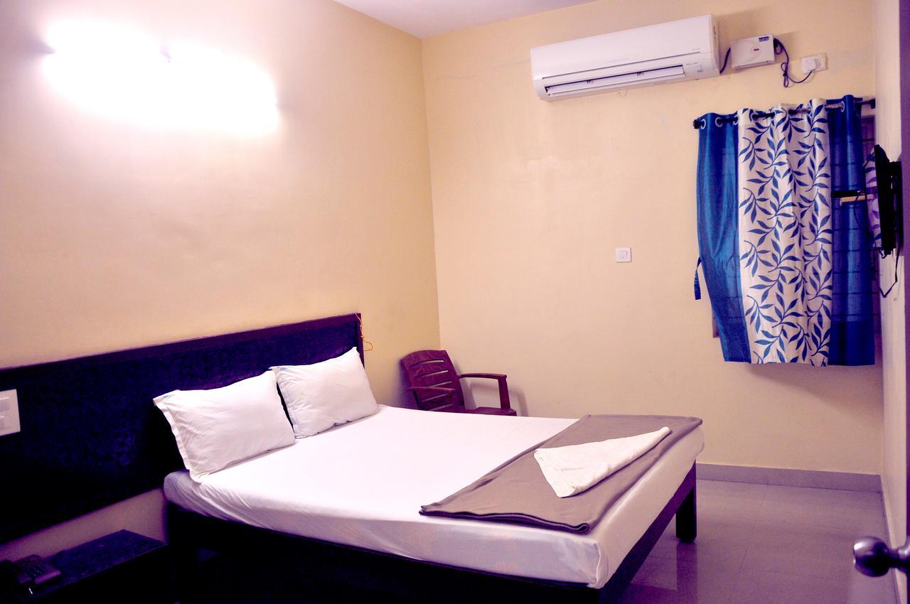 Ksr Grands Hotel Tirupati Exterior photo